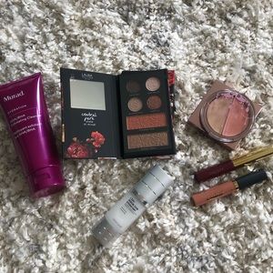 Bundle of Premium Cosmetics and Facecare, Ipsy
